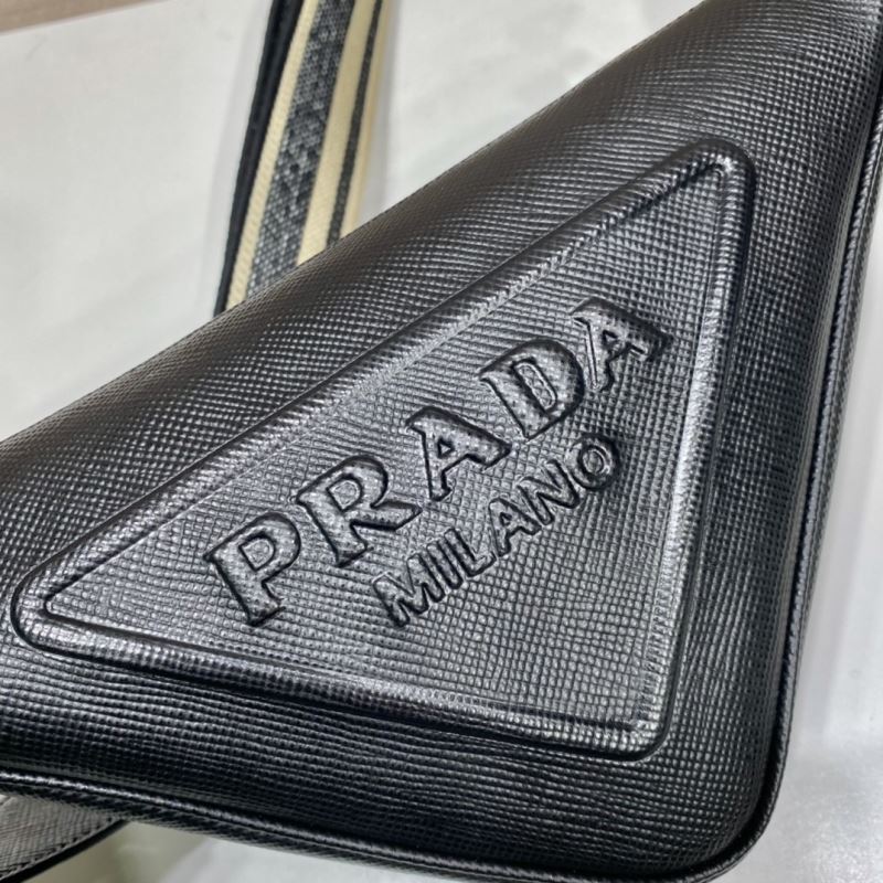 Pra*a triangle pouch